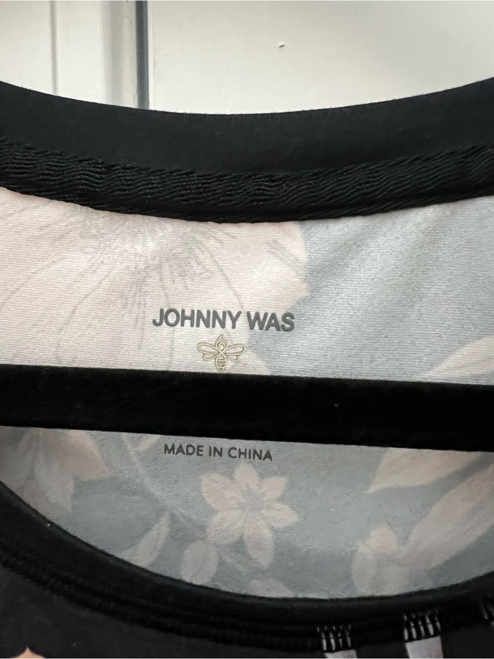 Johnny Was Black Long-Sleeve Floral Tee with Peach Accents Sz M EUC - Picture 5 of 7